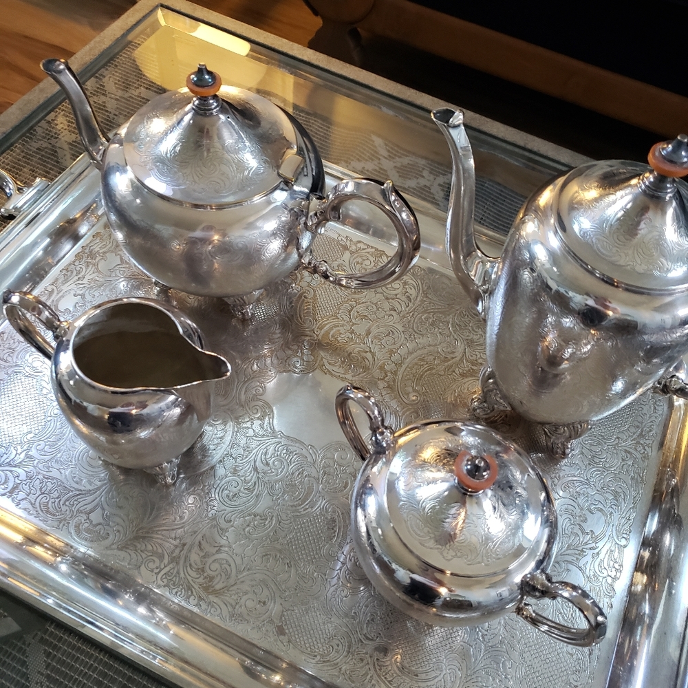 Antique Tea Set - Picture 2 of 4